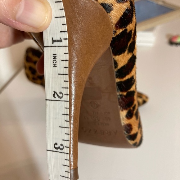 Genuine Leather Leopard Pumps - Picture 9 of 9